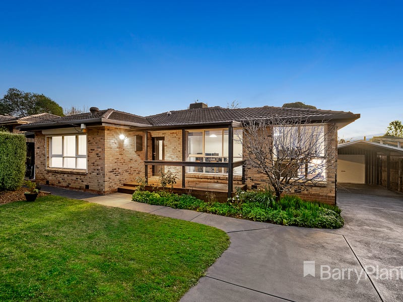 107 Pembroke Road, Mooroolbark, Vic 3138 Property Details