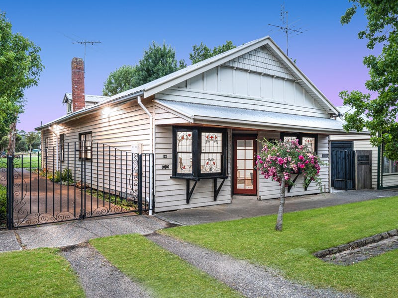 32 Staughton Street, Meredith, Vic 3333 Property Details
