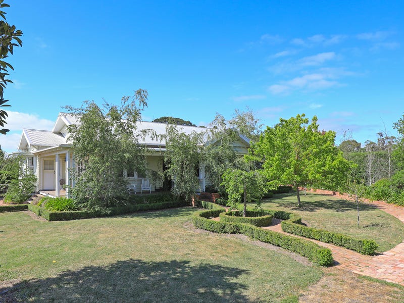 117 Barry Street, Romsey, Vic 3434 Property Details