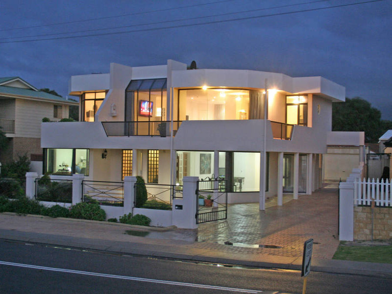 68 Layman Road, Busselton, WA 6280 Property Details