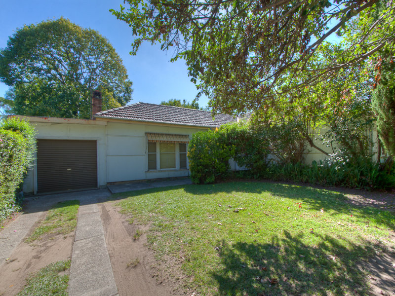 15 Berowra Road, Mount Colah, NSW 2079