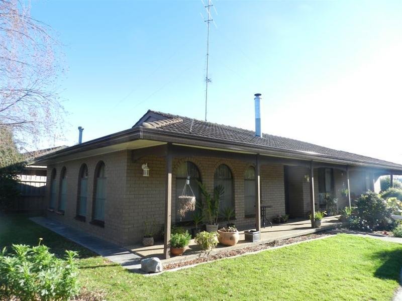 152 Wallace Street, Bairnsdale, Vic 3875 Property Details