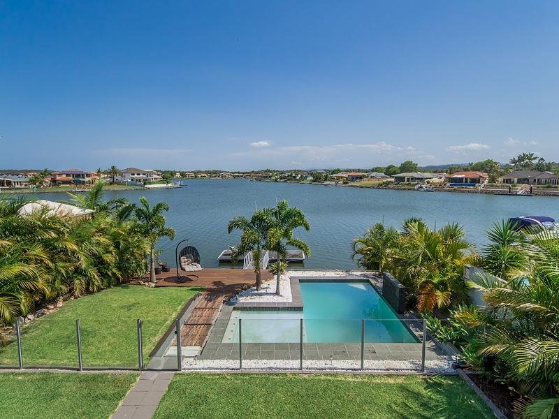 138 The Peninsula, Helensvale, Qld 4212 Property Details