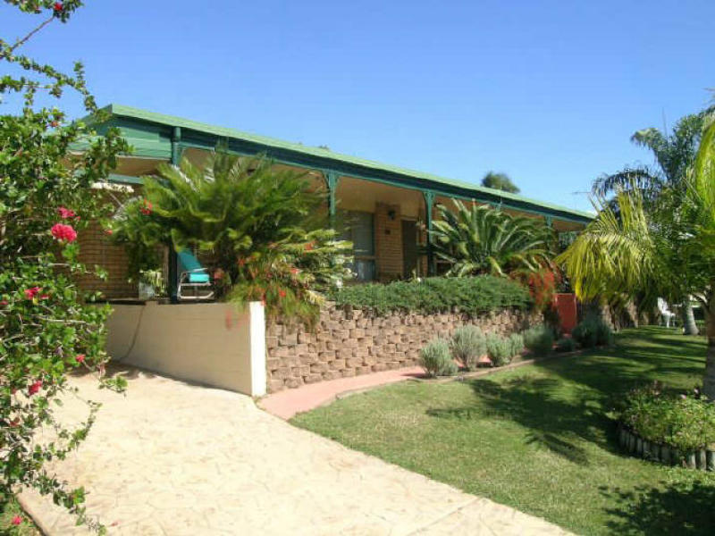 15 Morris Street, Campwin Beach, QLD 4737