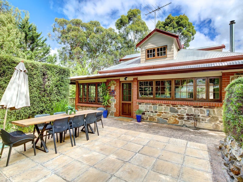 12 Honeysuckle Grove, Bridgewater, SA 5155 Property Details