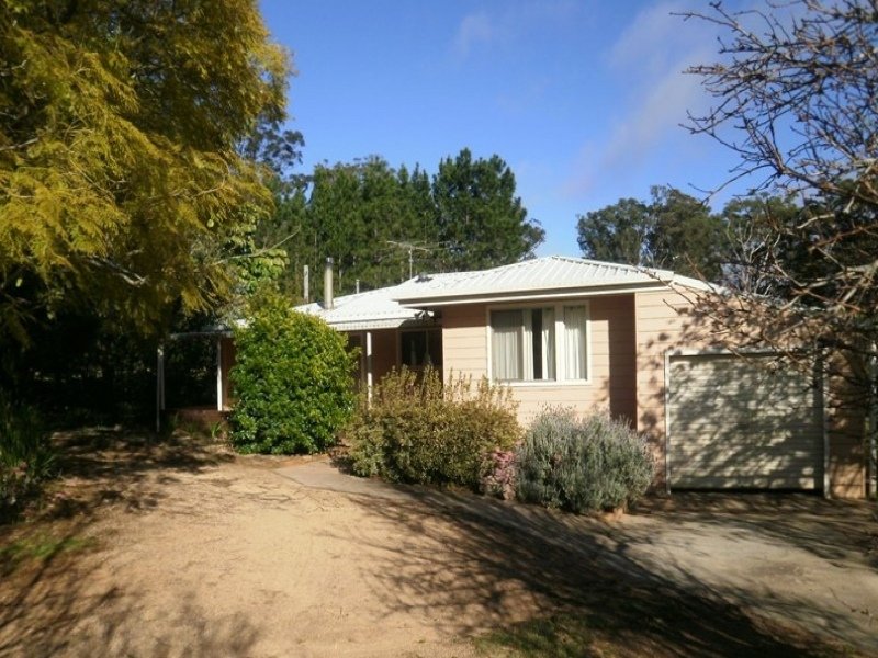 9 Mogg Road, Hampton, Qld 4352 Property Details