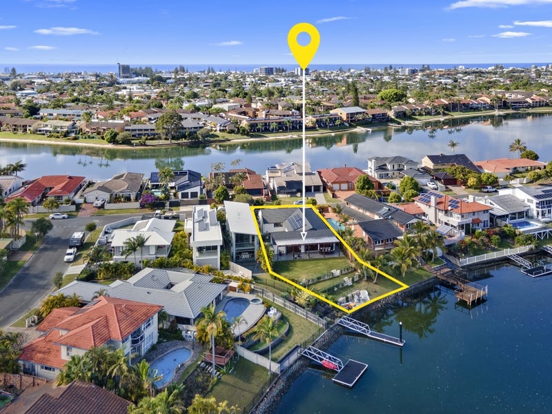 63 Sailaway Street, Mermaid Waters, QLD 4218