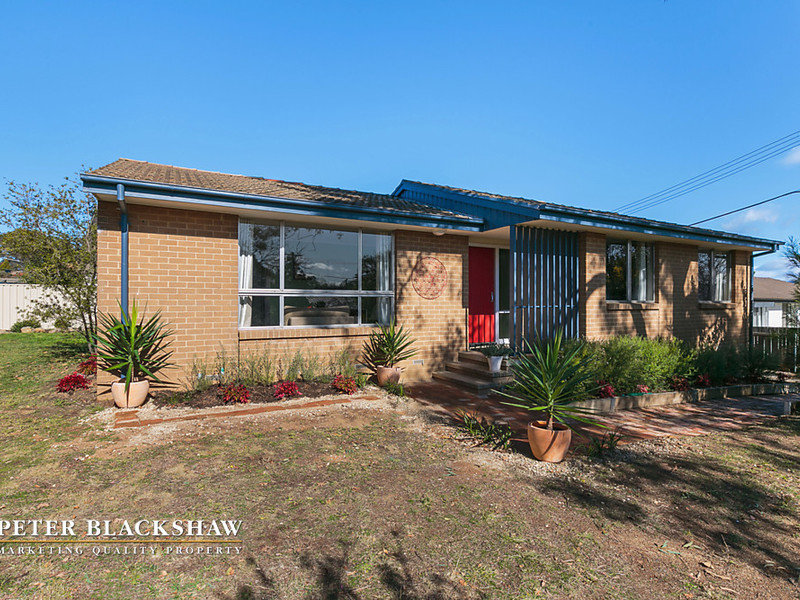 2 Auld Place, Weston, ACT 2611 Property Details