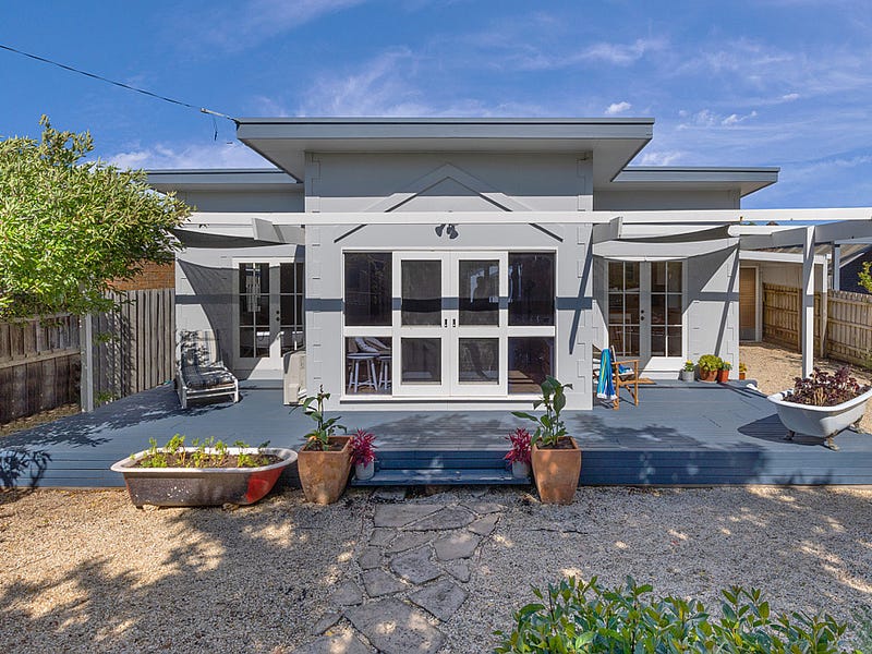 92 Ocean Street, Rosebud, Vic 3939 Property Details