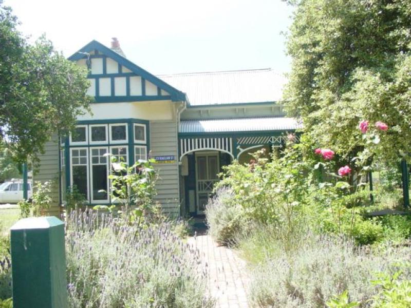 23 Raglan Street, Daylesford, VIC 3460