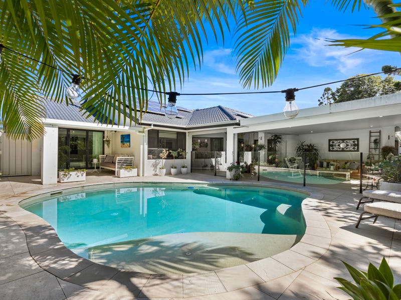 17 Mountain Ash Drive, Mountain Creek, Qld 4557