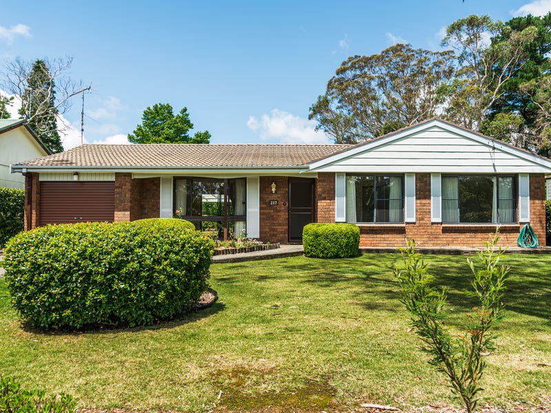 217 Govetts Leap Rd, Blackheath, NSW 2785 Property Details