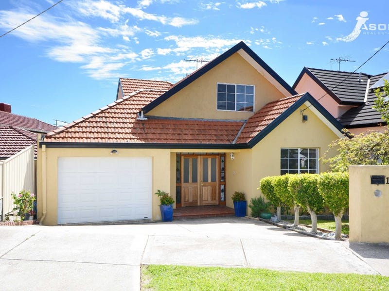 1/15 Wallace Drive, Greenvale, Vic 3059 Property Details
