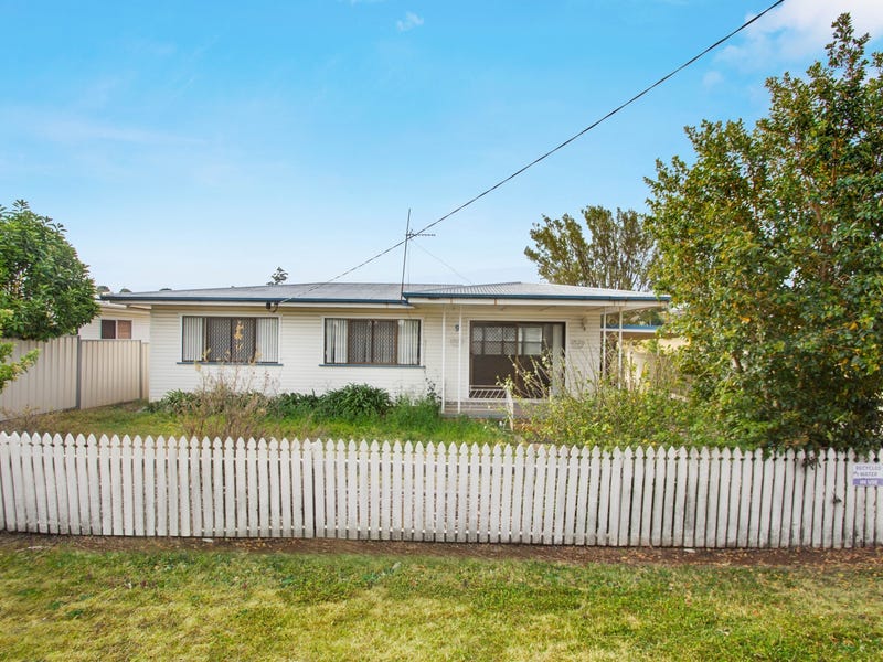 9 Teesdale Avenue, Newtown, Qld 4350