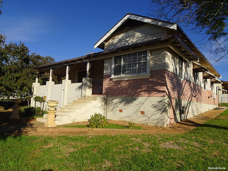 27 Woodward Street, Parkes, NSW 2870