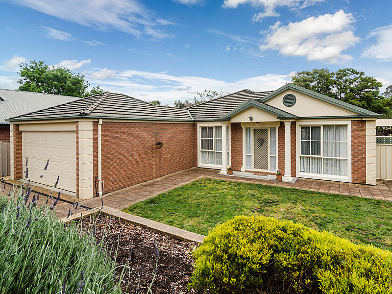 6 Birch Street, Oakbank, SA 5243