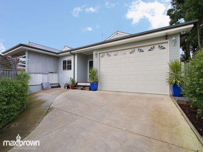 412 Warburton Highway, Wandin North, VIC 3139