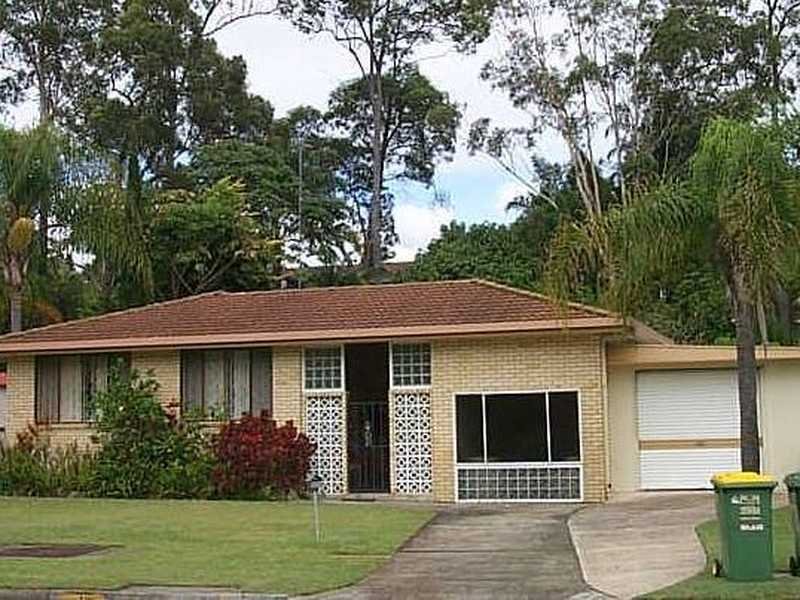 12 Patura Drive, Ashmore, Qld 4214 Property Details
