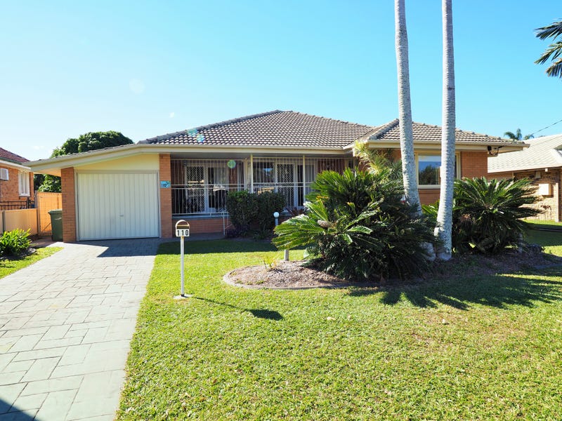 110 Street, Woody Point, QLD 4019