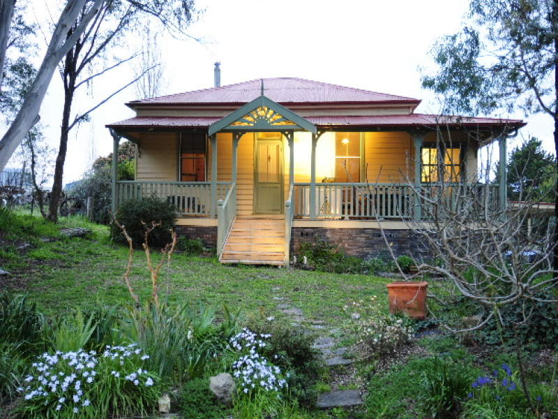 65 Bridge Street, Uralla, NSW 2358 Property Details