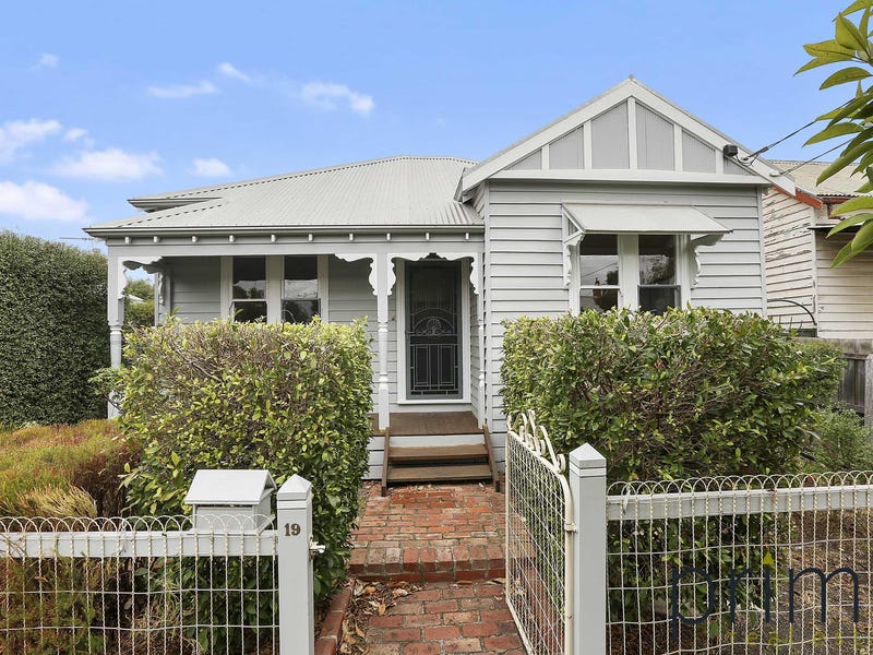 19 Waratah Street, Geelong West, VIC 3218