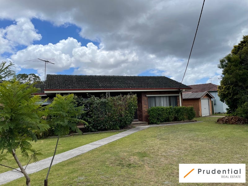 44 Parliament Road, Macquarie Fields, NSW 2564