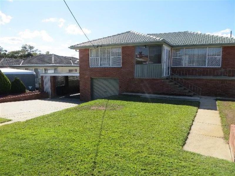 5 Macquarie Grove, Caves Beach, NSW 2281