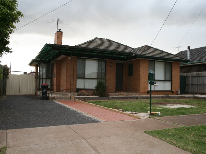 17 Milverton Street, Melton, VIC 3337