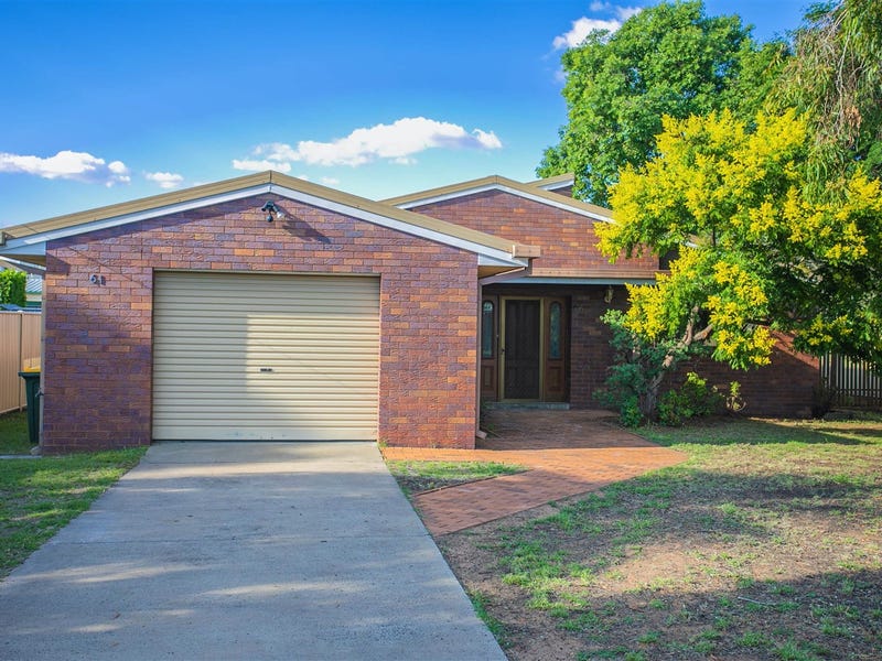 61 Hypatia Street, Chinchilla, QLD 4413