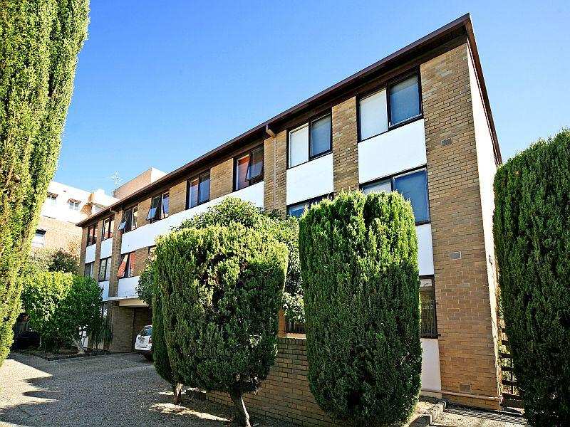 21/29 Upton Road, Windsor, Vic 3181 Property Details