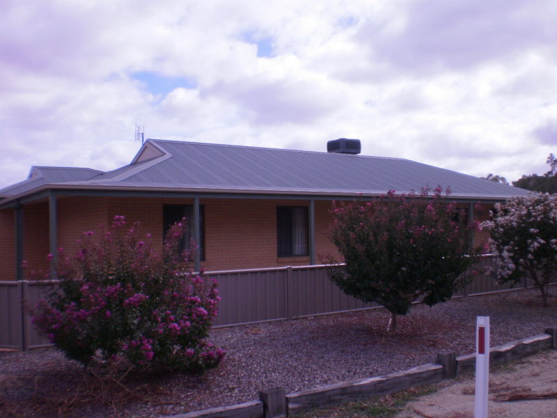 1 Bridge Road, Koondrook, Vic 3580 Property Details