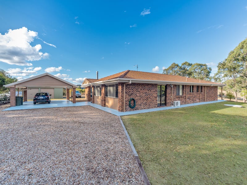 105111 Walker Drive, Kooralbyn, Qld 4285 Property Details