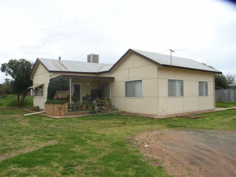 2240 Curren Road, Yenda, NSW 2681 Property Details