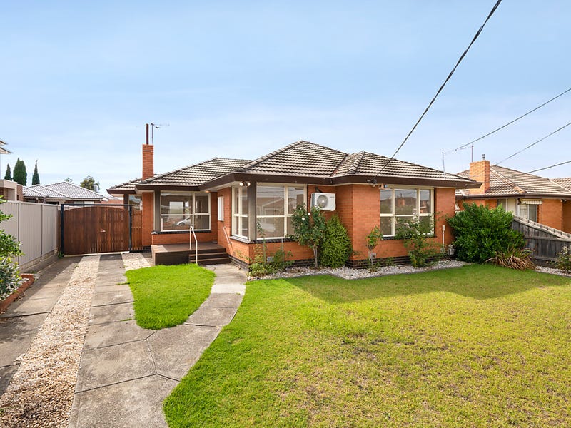 10 Chaumont Drive, Avondale Heights, VIC 3034