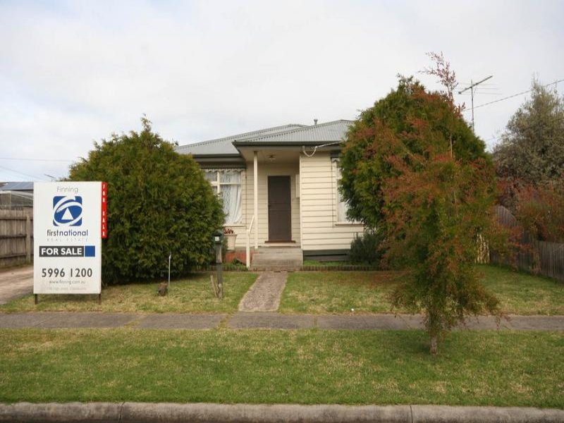 42 Dearing Avenue, Cranbourne, VIC 3977