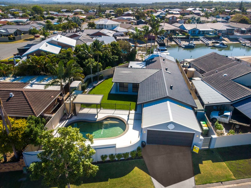 4 Seaspray Street, Paradise Point, Qld 4216 House for Sale