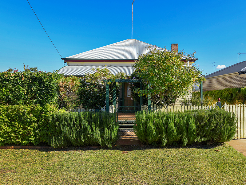 5 Partridge Street, North Toowoomba, QLD 4350