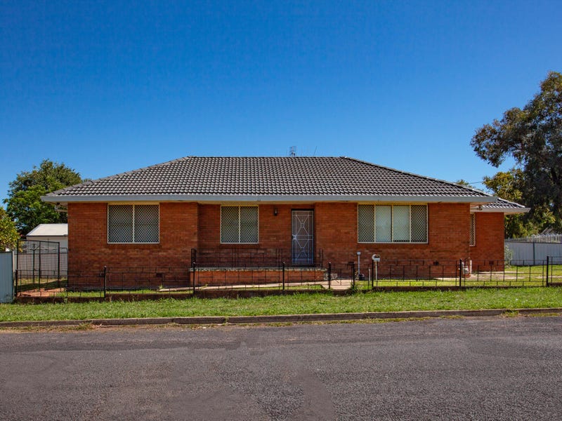 89 Pierce St, Wellington, NSW 2820 House for Sale