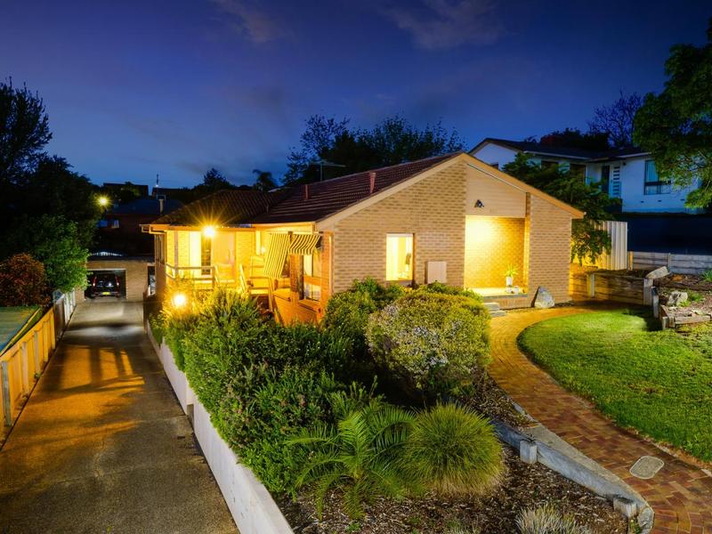 326 Bimbadeen Avenue, Albury, NSW 2640 Property Details