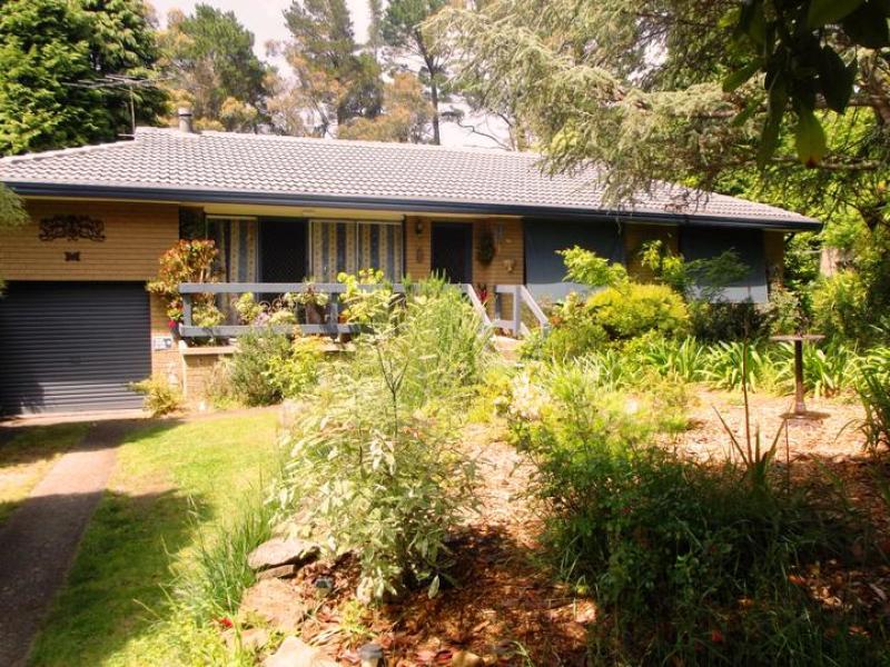 3 De Quency Road, Bullaburra, NSW 2784 Property Details