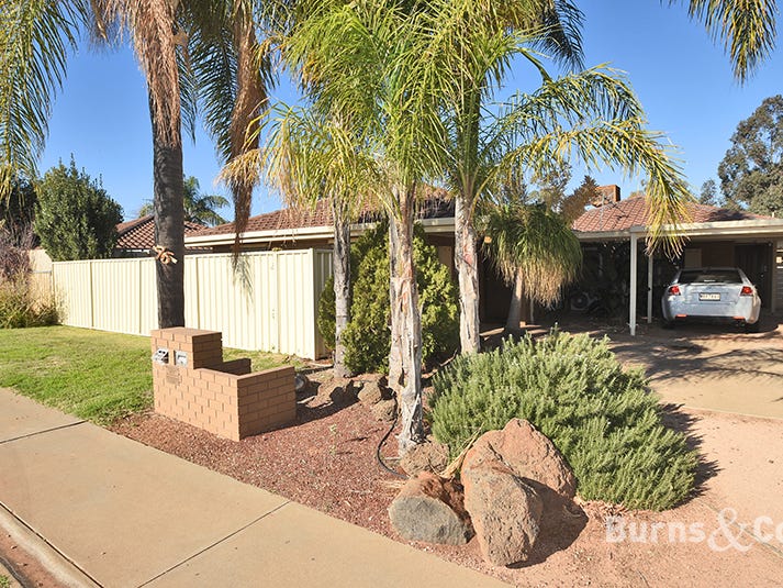 4/76 Riverside Avenue, Mildura, Vic 3500 Property Details