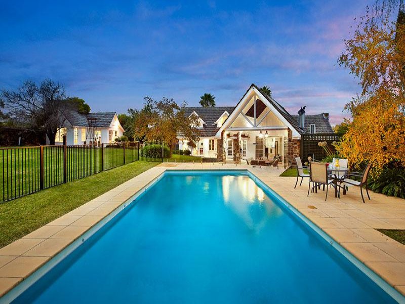 4 Chaplin Court, Templestowe, VIC 3106