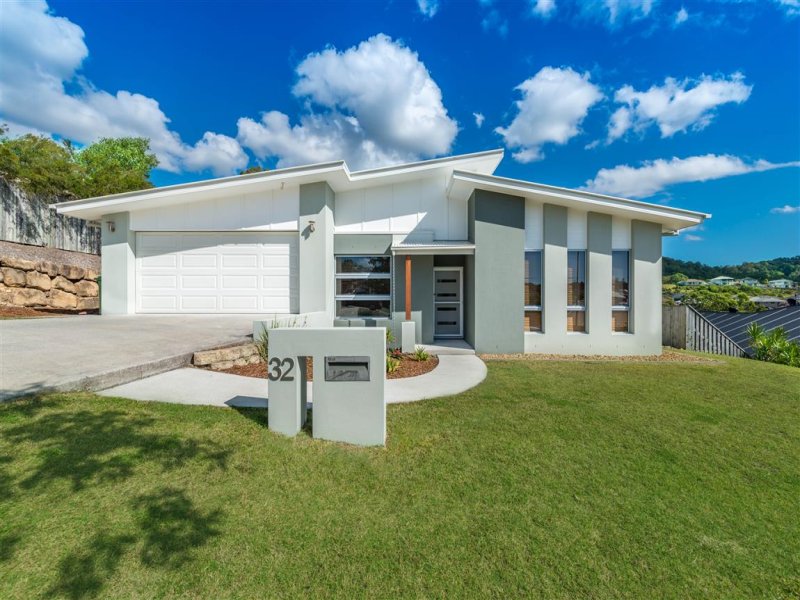 32 Mcauley Parade, Pacific Pines, QLD 4211