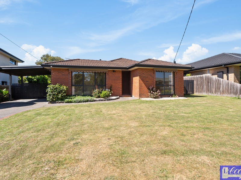 17 Deanswood Drive, Somerville, Vic 3912 Property Details