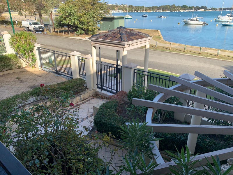 58 Blackwall Reach Parade, Bicton, WA 6157