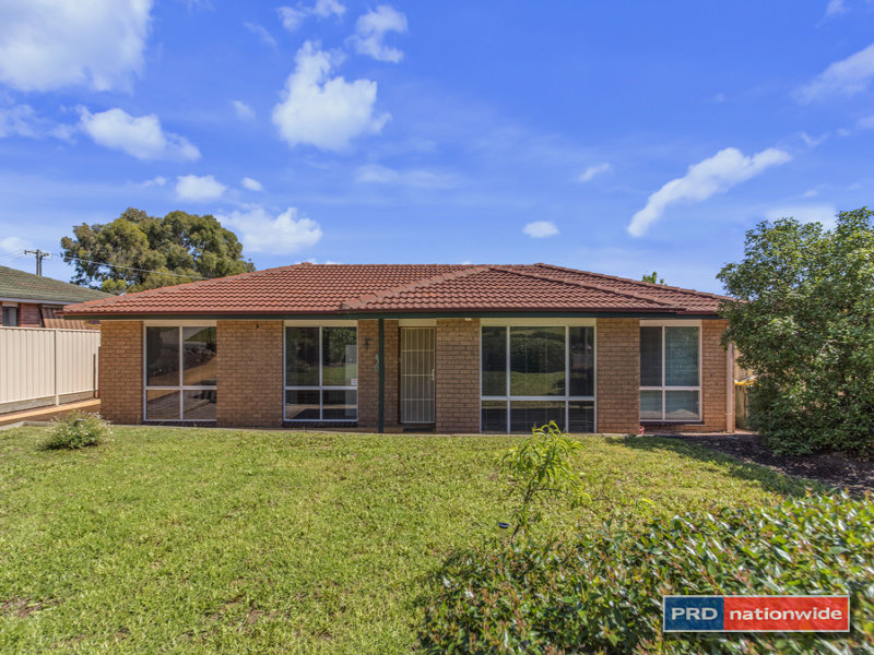 28 Bucknel Circuit, Isabella Plains, ACT 2905