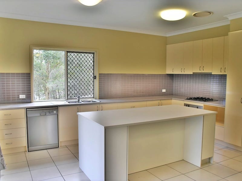 2 Yarraman Chase Waterford Qld 4133 Realestate Com Au