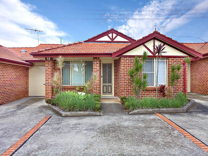 2/201 Old Windsor Road, Northmead, NSW 2152 Property Details