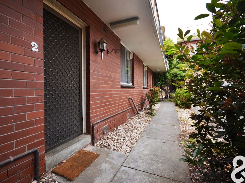 2/696 Plenty Road, Reservoir, VIC 3073