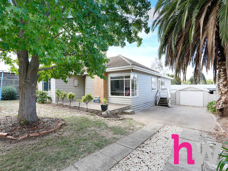 2 Nelson Avenue, Highton, Vic 3216